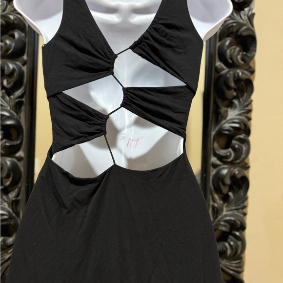 Good American Black Bodycon Midi Dress - Picture 5 of 6